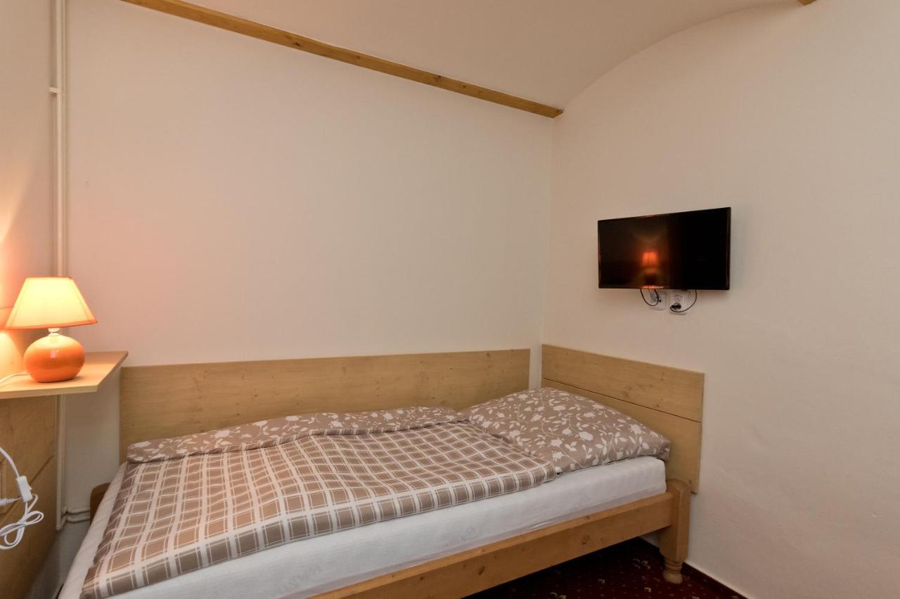 Romance Ubytování Jindřichŭv Hradec Esterno foto